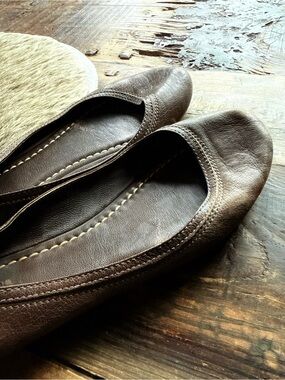 Frye brown leather ballet slipper shoes, size 9